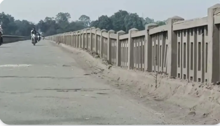 कोरबा में बड़ा एक्शन! हसदेव बराज पुल पर 6 महीने तक दोपहिया-चारपहिया वाहनों पर पूर्ण प्रतिबंध, कलेक्टर कुणाल दुदावत ने लगाई रोक