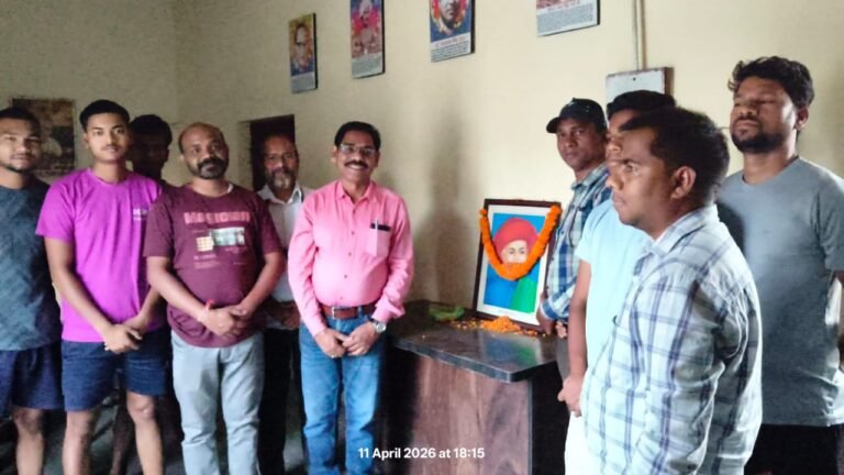 कोरबा। 11 अप्रैल 2026 को आदिवासी विकास परिषद जिला कोरबा के तत्वावधान में महान समाज सुधारक, विचारक एवं क्रांतिकारी महात्मा ज्योतिबा फुले की 199वीं जयंती धूमधाम से मनाई गई।