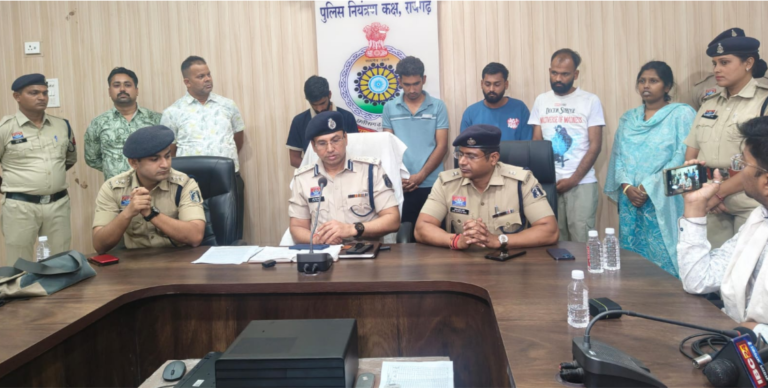 📰 डिजिटल अरेस्ट के नाम पर 36.97 लाख की ठगी: अंतरराज्यीय साइबर गिरोह का पर्दाफाश, 5 आरोपी गिरफ्तार