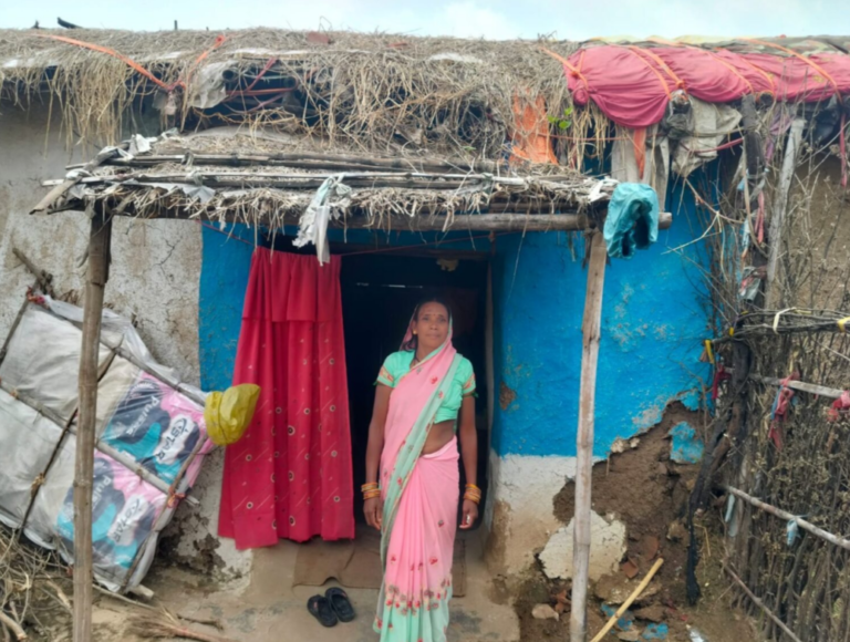 बेमेतरा में आवास योजना पर उठे सवाल: दिव्यांग समेत कई जरूरतमंद परिवार अब भी कच्चे घरों में रहने को मजबू
