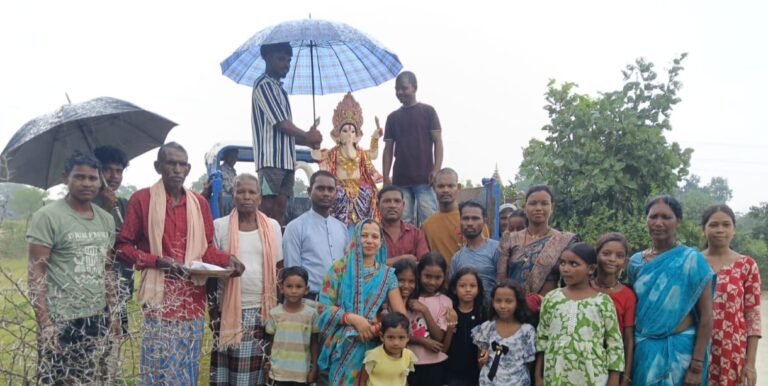 गणेश प्रतिमा विसर्जन में उमड़ा आस्था का सैलाब, भक्तिमय माहौल में दी गई विदाई